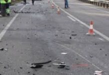 Përplasje fatale mes dy makinave në Durrës, ndërron jetë pasagjerja
