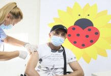 1,229,405 vaksinime të kryera në vend/ Ministrja Manastirliu apel qytetarëve: Vaksinat shpëtojnë jetë!