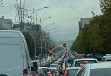 Trafik i rënduar në Tiranë, kaos në disa rrugë kryesore