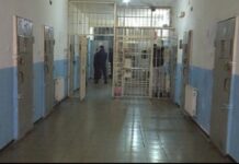 Burgu i Peqinit në grevë urie, të dënuarit kërkojnë…