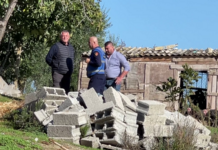 Vret xhaxhanë dhe vetëvritet/ Akuzonte nipin, pse nuk i shpëtoi të birin në Greqi
