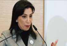 Punësimi i mësuesit të dënuar për pedofili/ Reagon ministrja e Arsimit