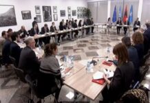Në shqyrtim anulimi i marrëveshjeve për lëvizjen në Shqipëri të diplomatëve, zyrtarëve dhe biznesmenëve rusë