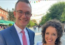 “Dhembja nuk kalon me kohën, thjesht na e lehtësojnë pak njerëzit”/Edlira Çepani prek me fjalët në 1-vjetorin e vdekjes së Gert Bogdanit