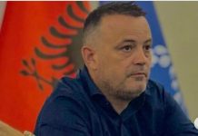 “As unë s’jam larë si ju!” U përball me protestuesit në Vlorë, Flauers Shoshi emërohet në krye të UKT pas shkarkimit të Skerdi Drenovës