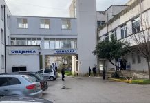 Sherr në spitalin e Lushnjës, punonjësi rreh mjekun: E thërriste gruan infermiere orar pa orar në punë!